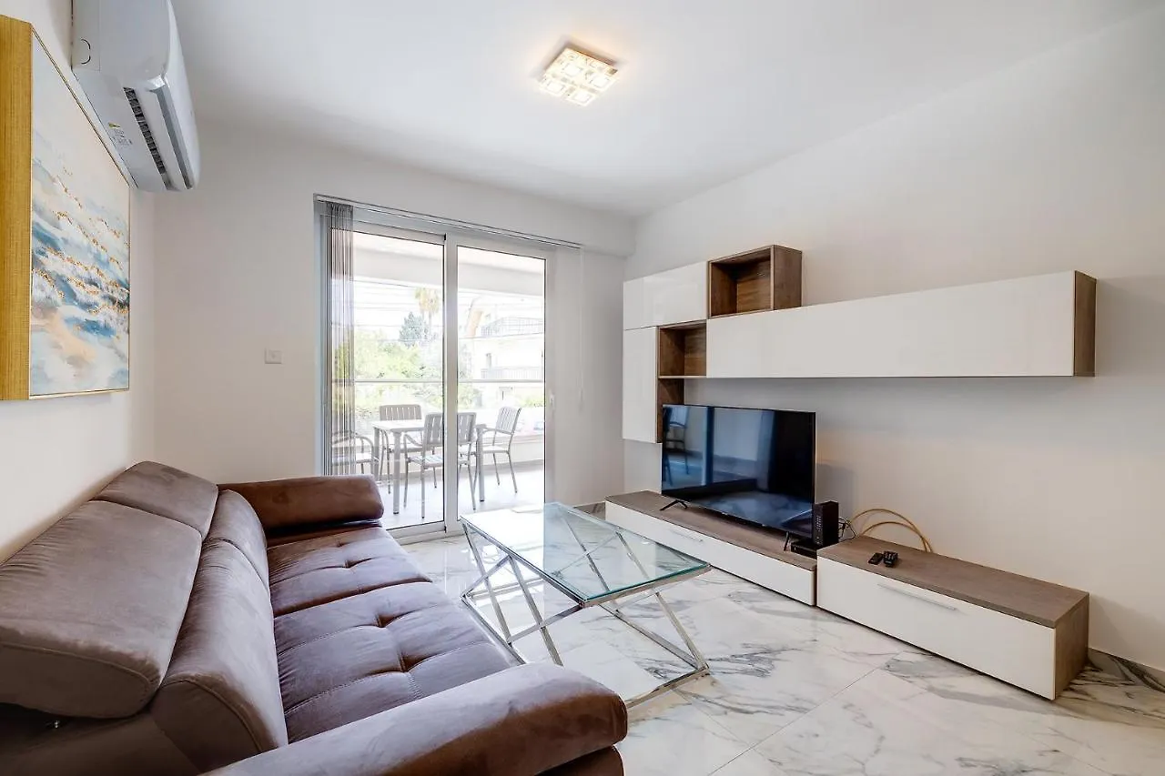 Modern Apartment Steps To St George'S Bay St. Julian's