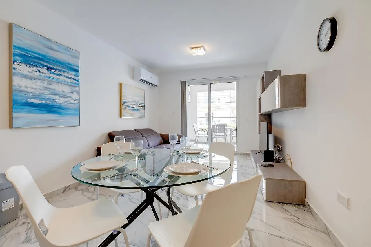 Modern Apartment Steps To St George'S Bay St. Julian's