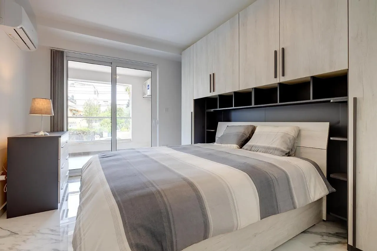 Modern Apartment Steps To St George'S Bay St. Julian's 0*,  Malta