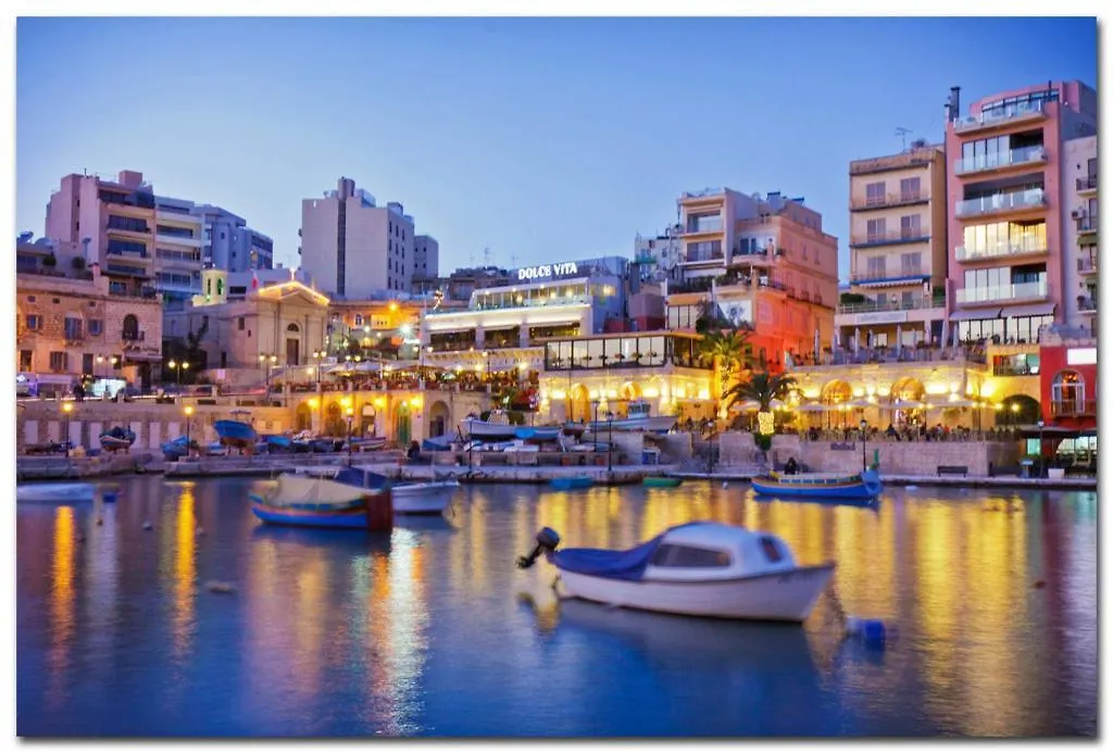 Modern Apartment Steps To St George'S Bay St. Julian's
